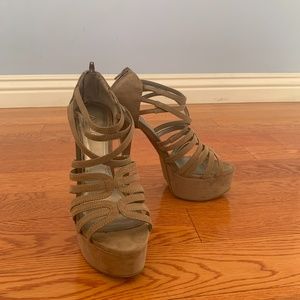 ALDO Delawyer Heels - Size 8/Taupe